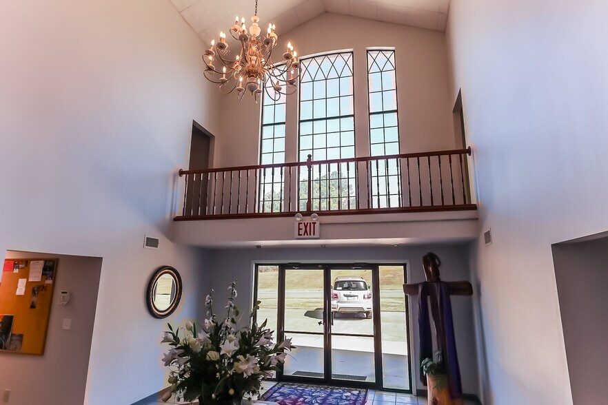 More Photos Of 5805 HWY 135, Gladewater Flex For Sale