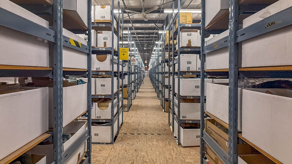 More Photos Of 8175 Dallas Dr, Kamloops Warehouse For Lease