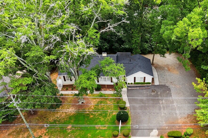 More Photos Of 255 Norcross St, Roswell Office For Lease