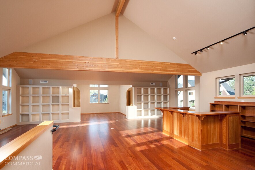 More Photos Of , Bend Office For Sale