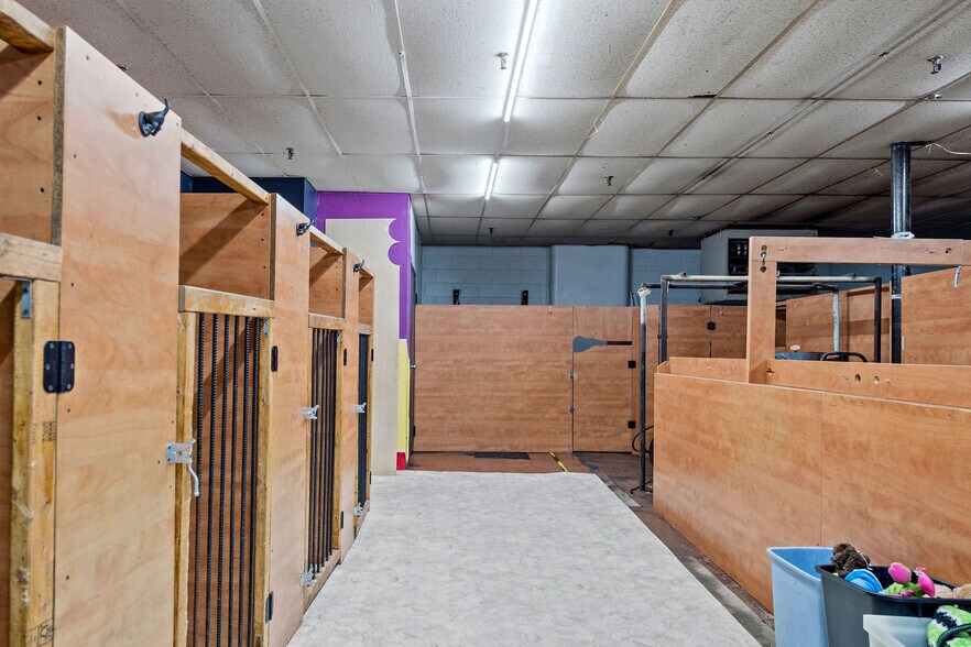 More Photos Of 109-111 Green St, Herkimer Office For Sale