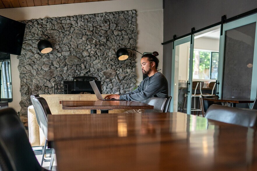 More Photos Of 1612 S Mount Shasta Blvd, Mount Shasta Hotel For Sale