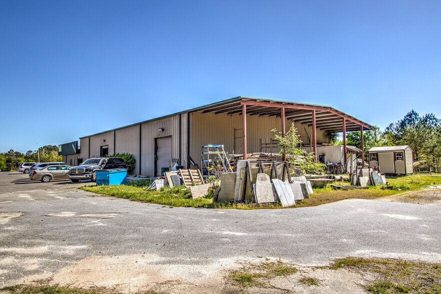 More Photos Of 1982 Jefferson Davis Hwy, Graniteville Showroom For Sale