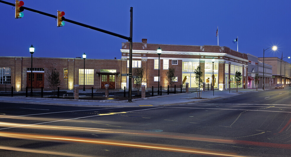 Primary Photo Of 1840 W Broad St, Richmond Showroom For Lease