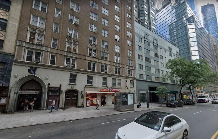 More Photos Of 305-311 W 57th St, New York Apartments For Lease