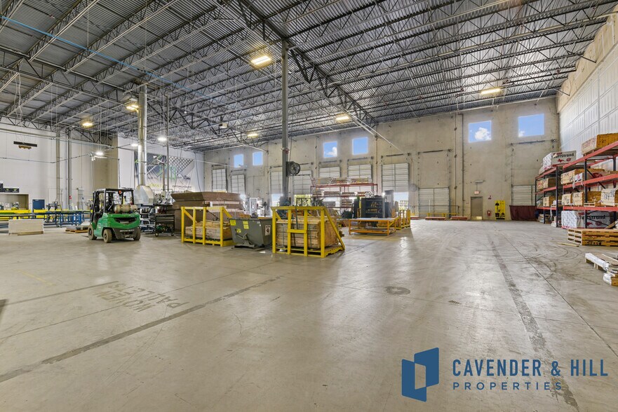 More Photos Of 17745 Lookout Rd, Schertz Unknown For Lease