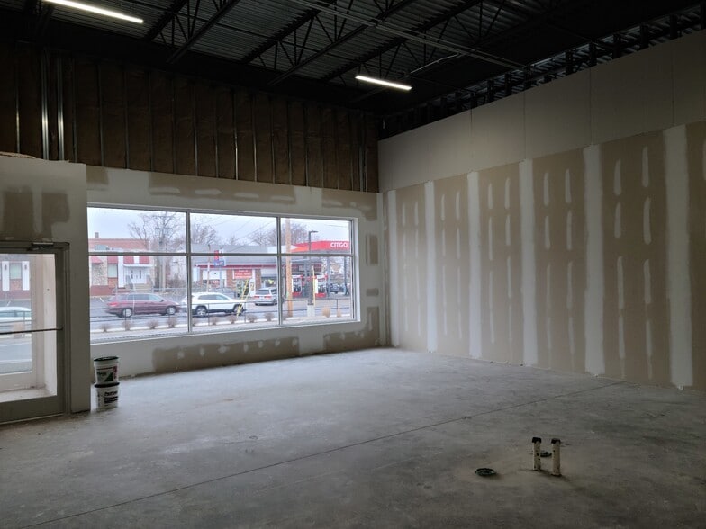 More Photos Of 937 State St, Bridgeport Storefront For Lease