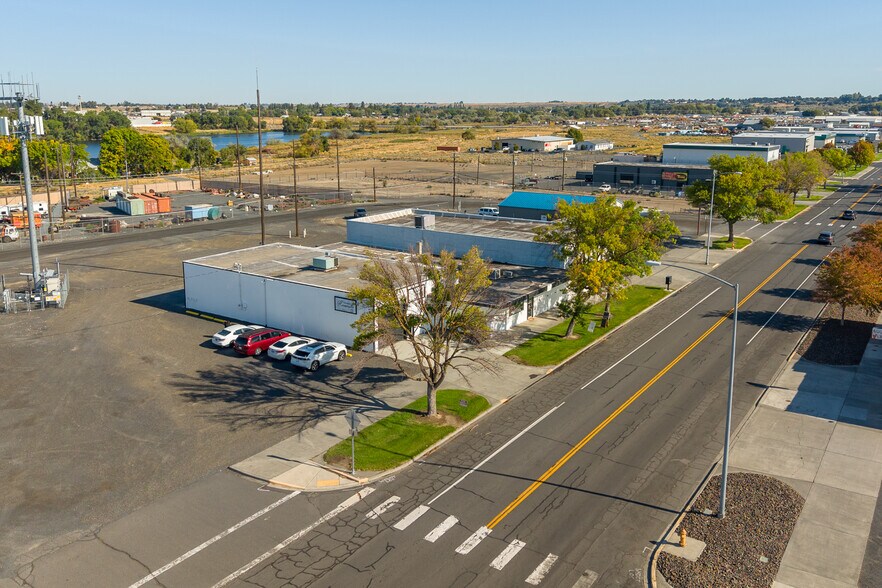 More Photos Of 610 E Broadway Ave, Moses Lake Freestanding For Lease