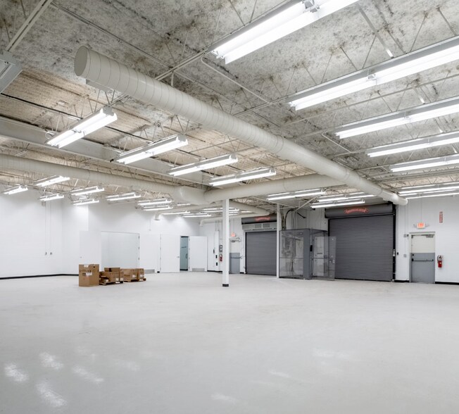 More Photos Of 1688 Phoenix Pky, College Park Unknown For Lease