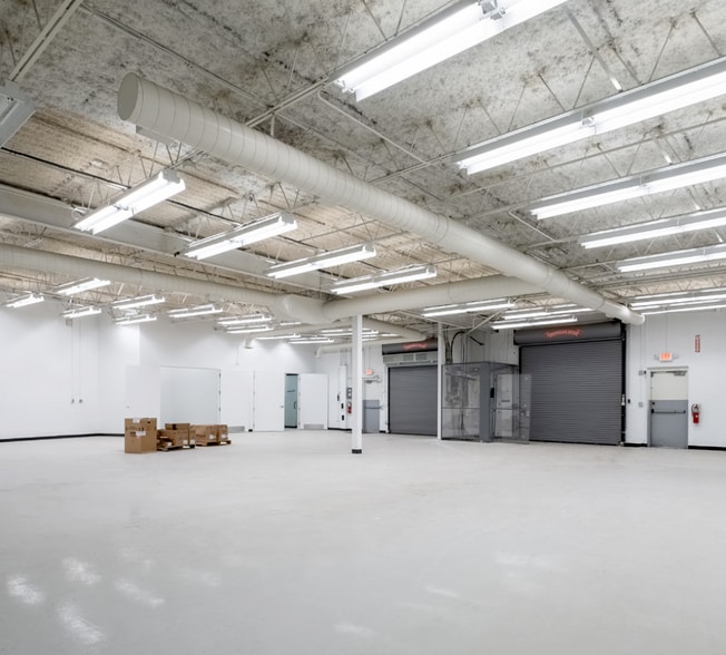 More Photos Of 1688 Phoenix Pky, College Park Unknown For Lease