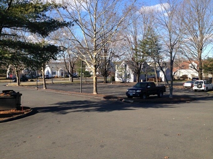 More Photos Of 2 Broadway, North Haven Storefront Retail Office For Lease