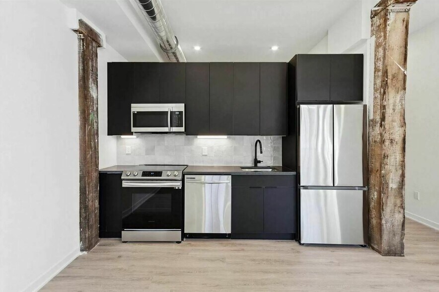 More Photos Of 500 N 13th St, Philadelphia Multifamily For Sale