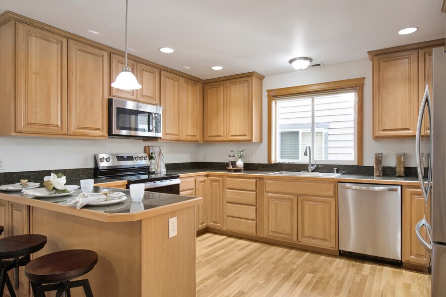 More Photos Of 8515 Stone Ave N, Seattle Multifamily For Sale