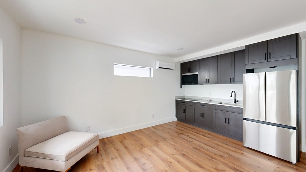 Primary Photo Of 7801 Byron Ave, Miami Beach Apartments For Sale