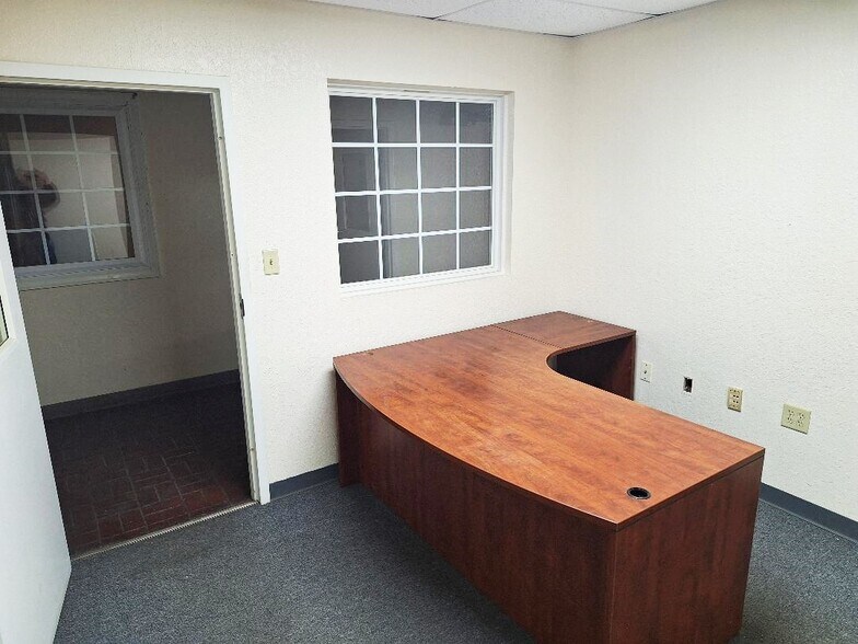 More Photos Of 1170 US Highway 45, Henderson Light Manufacturing For Sale