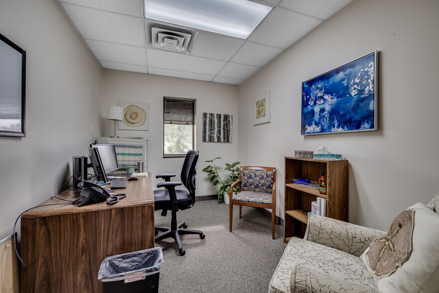 More Photos Of 4555 Erin Dr, Eagan Office For Lease