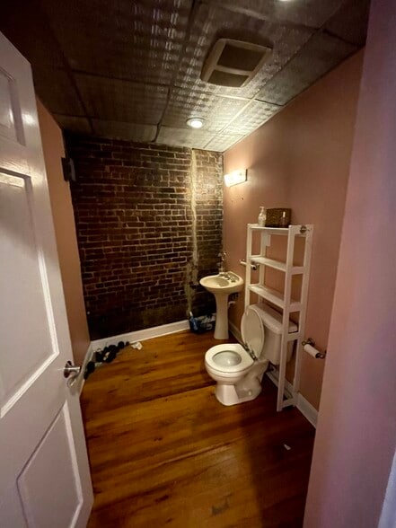 More Photos Of 230 E Main St, Port Jefferson Station Storefront Retail Residential For Sale