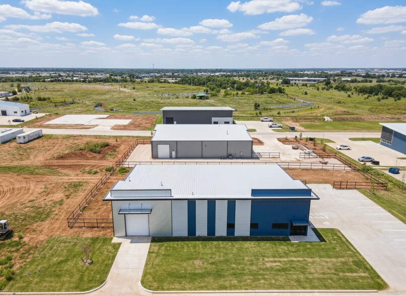 More Photos Of 617 NW 124th st, Oklahoma City Warehouse For Lease