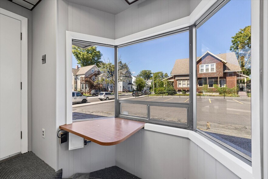 More Photos Of 52 Highland St, Worcester Office For Lease