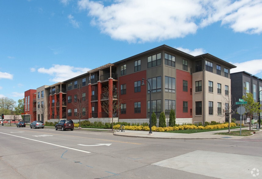 Primary Photo Of 329 Riverfront Ter, Eau Claire Storefront Retail Residential For Lease