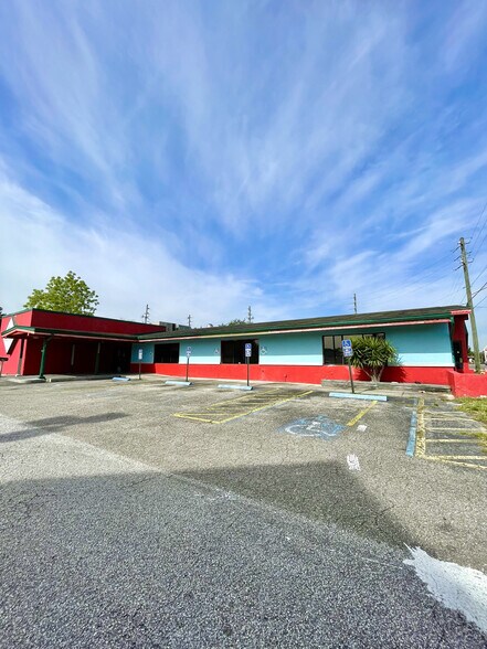 More Photos Of 5086 Normandy Blvd, Jacksonville Restaurant For Lease