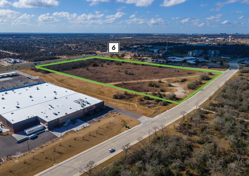 More Photos Of 4255 Highway 6 South, College Station Storefront For Lease