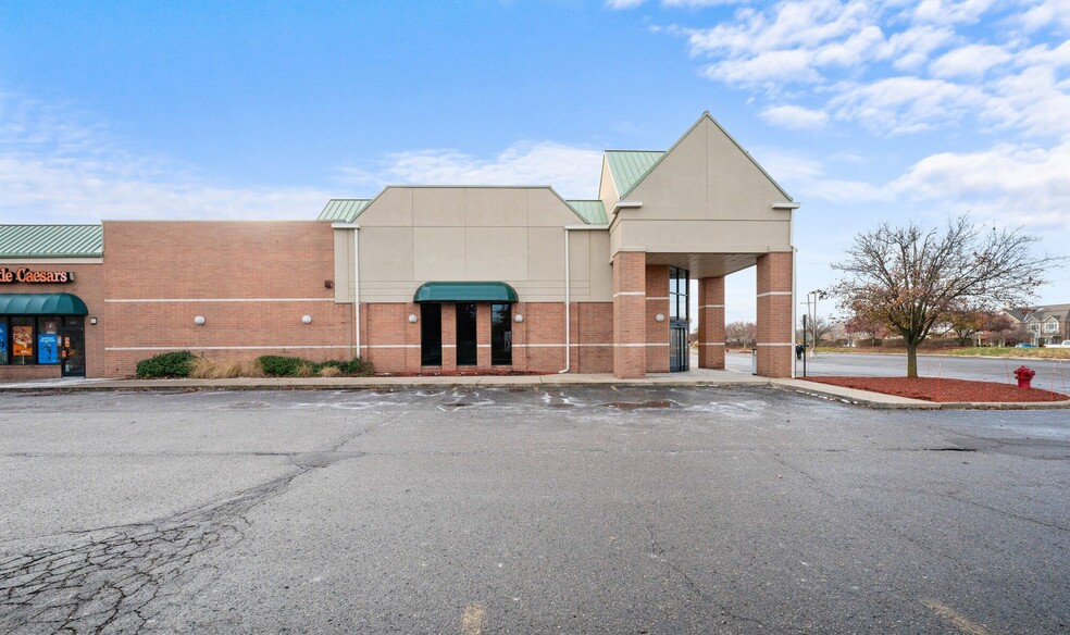 More Photos Of 42191 W 14 Mile Rd, Novi Drugstore For Sale