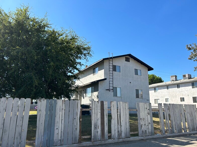 More Photos Of 3600 Panama Ln, Bakersfield Apartments For Sale