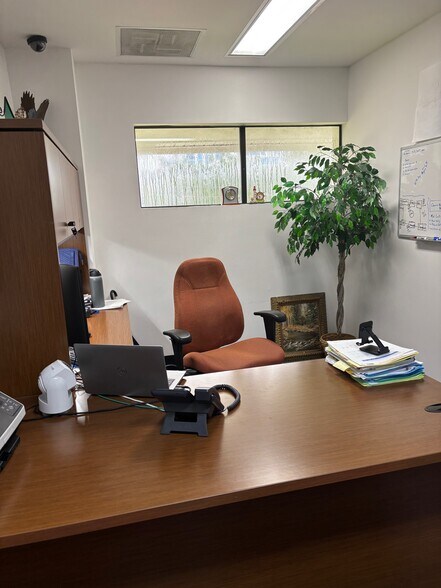 More Photos Of 701 E South St, Orlando Office For Sale