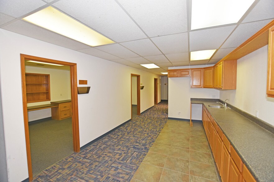 More Photos Of 5308 Andrews Hwy, Odessa Light Manufacturing For Sale