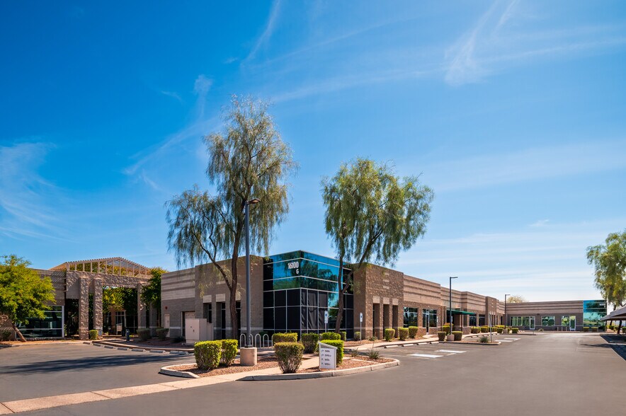 More Photos Of 15880 N Greenway-Hayden Loop, Scottsdale Unknown For Lease