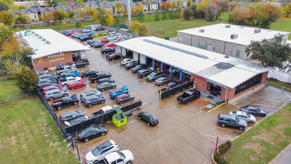 More Photos Of 2525 Westhollow Dr, Houston Auto Repair For Sale