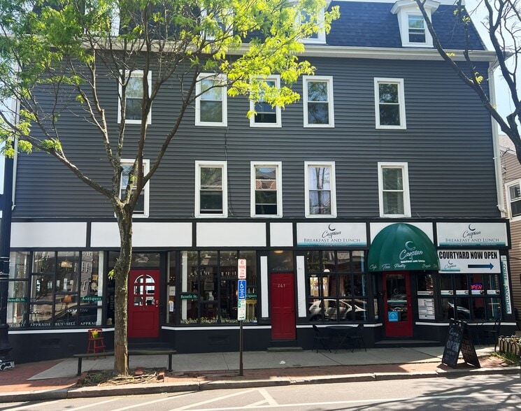More Photos Of 239-243 Wickenden St, Providence Storefront Retail Office For Lease