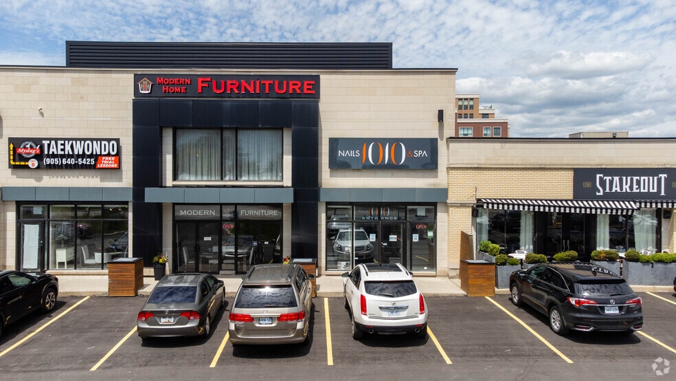 More Photos Of 5402 Main St, Whitchurch-Stouffville General Retail For Lease