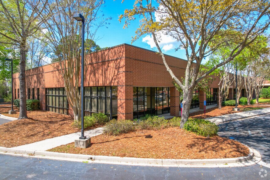 More Photos Of 3860 Faber Place Dr, North Charleston Office For Lease