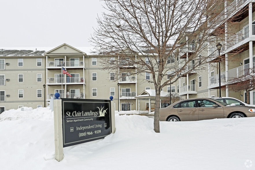 More Photos Of 3345 Military St, Port Huron Apartments For Sale