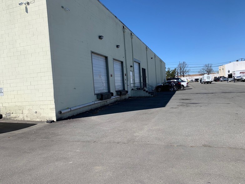 More Photos Of 114 Clinton Rd, Fairfield Warehouse For Lease