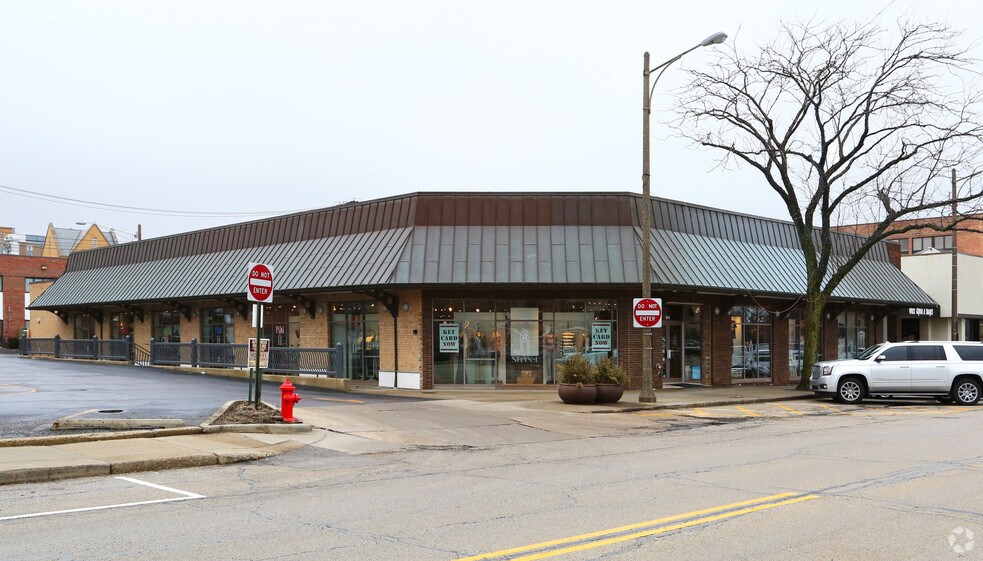 Primary Photo Of 1876 1st St, Highland Park Storefront For Lease