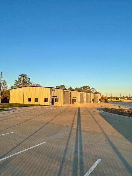 More Photos Of 16906 Telge Rd, Cypress Unknown For Lease