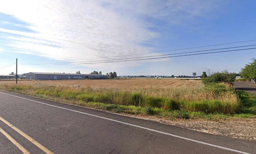 More Photos Of Next to: 31902 Old Highway 34, Tangent Land For Sale