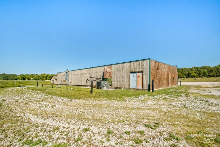 More Photos Of 16727 E Highway 62, Garfield Storefront Retail Office For Lease