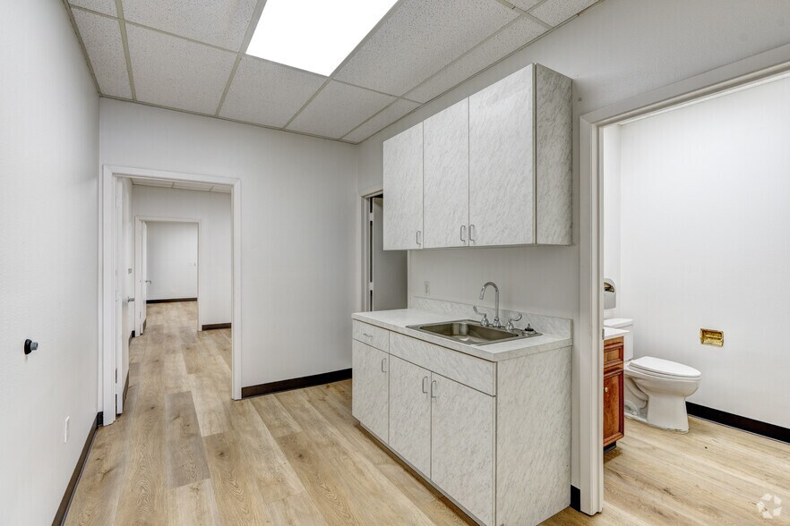 Photo of 1st Floor Ste 1006