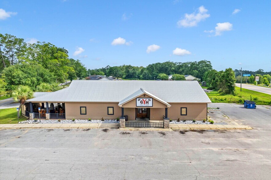 More Photos Of 2579 Douglas Ave, Brewton Restaurant For Sale