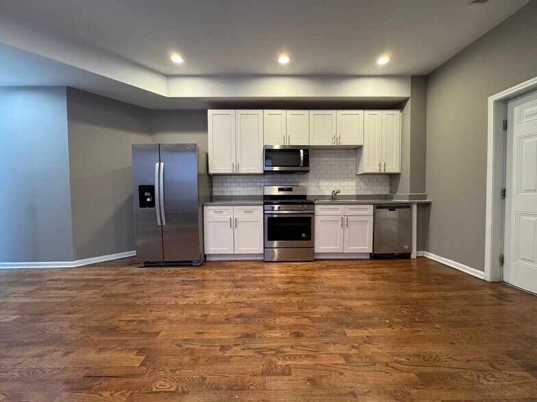 More Photos Of 4750 S Michigan Ave, Chicago Multifamily For Sale