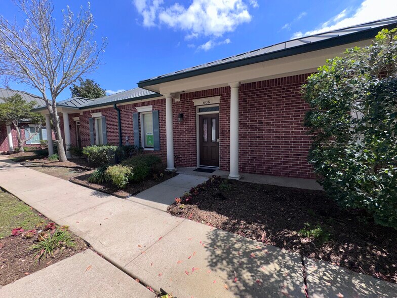 More Photos Of 4501 Cartwright Rd, Missouri City Office For Sale