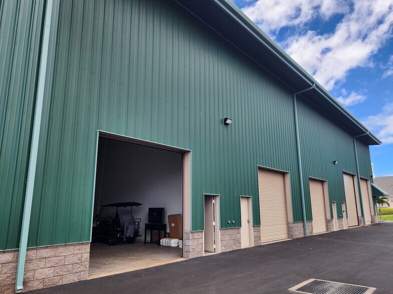 More Photos Of 72 Ulupono 85, Lahaina Warehouse For Sale