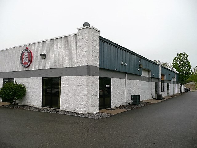 More Photos Of 6334-6340 Copps Ave, Monona Research And Development For Lease