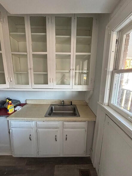 More Photos Of 603 Chestnut St, Coshocton Apartments For Sale