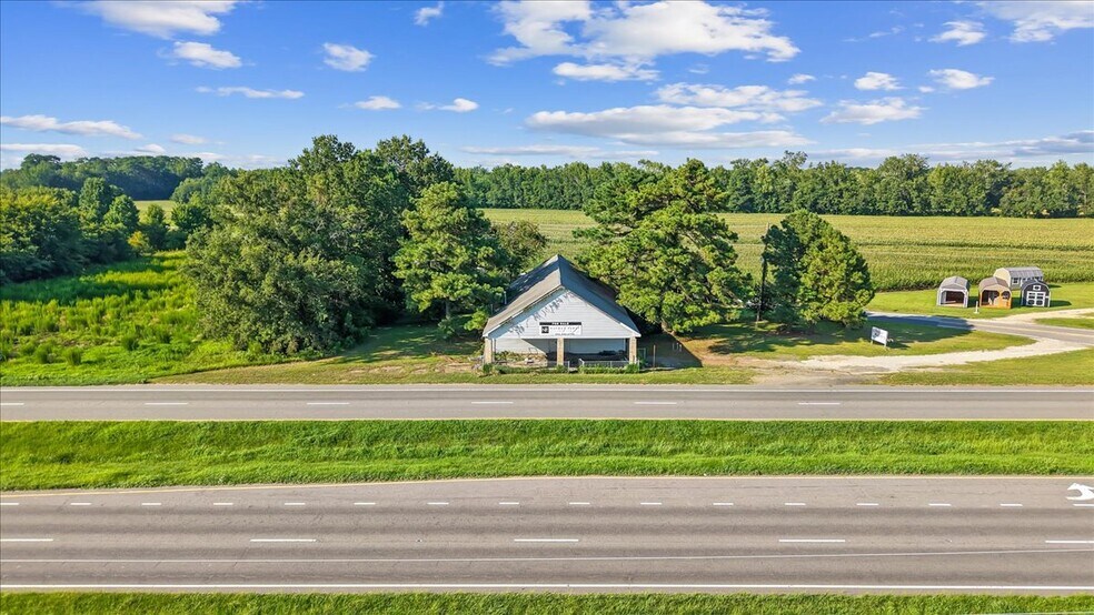More Photos Of 6640 US Highway 70 W, La Grange Flex For Sale