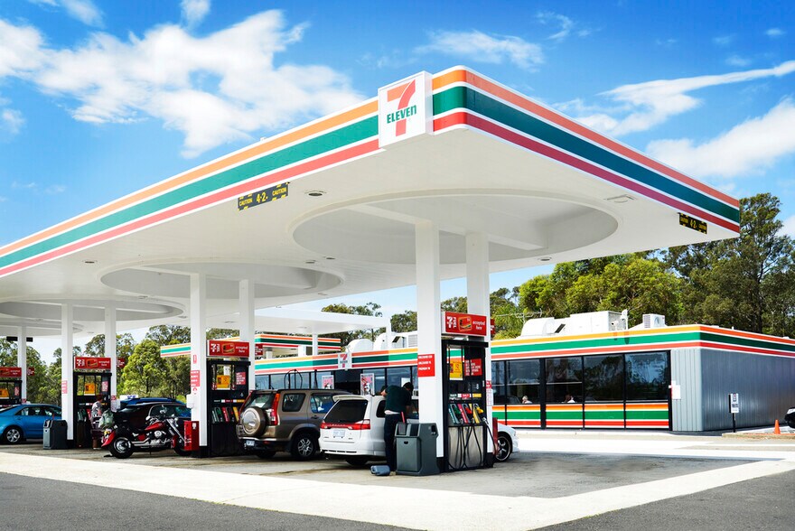 Primary Photo Of 3401 S Broadway Ave, Tyler Service Station For Sale